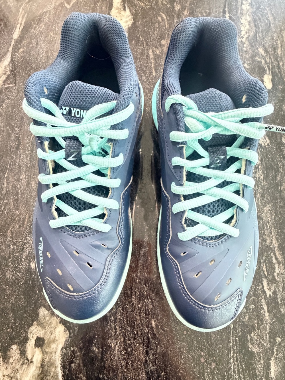 Yonex Power Cushion 65 Women's Athletic Shoes US 6.5 Dark Blue & Light Blue